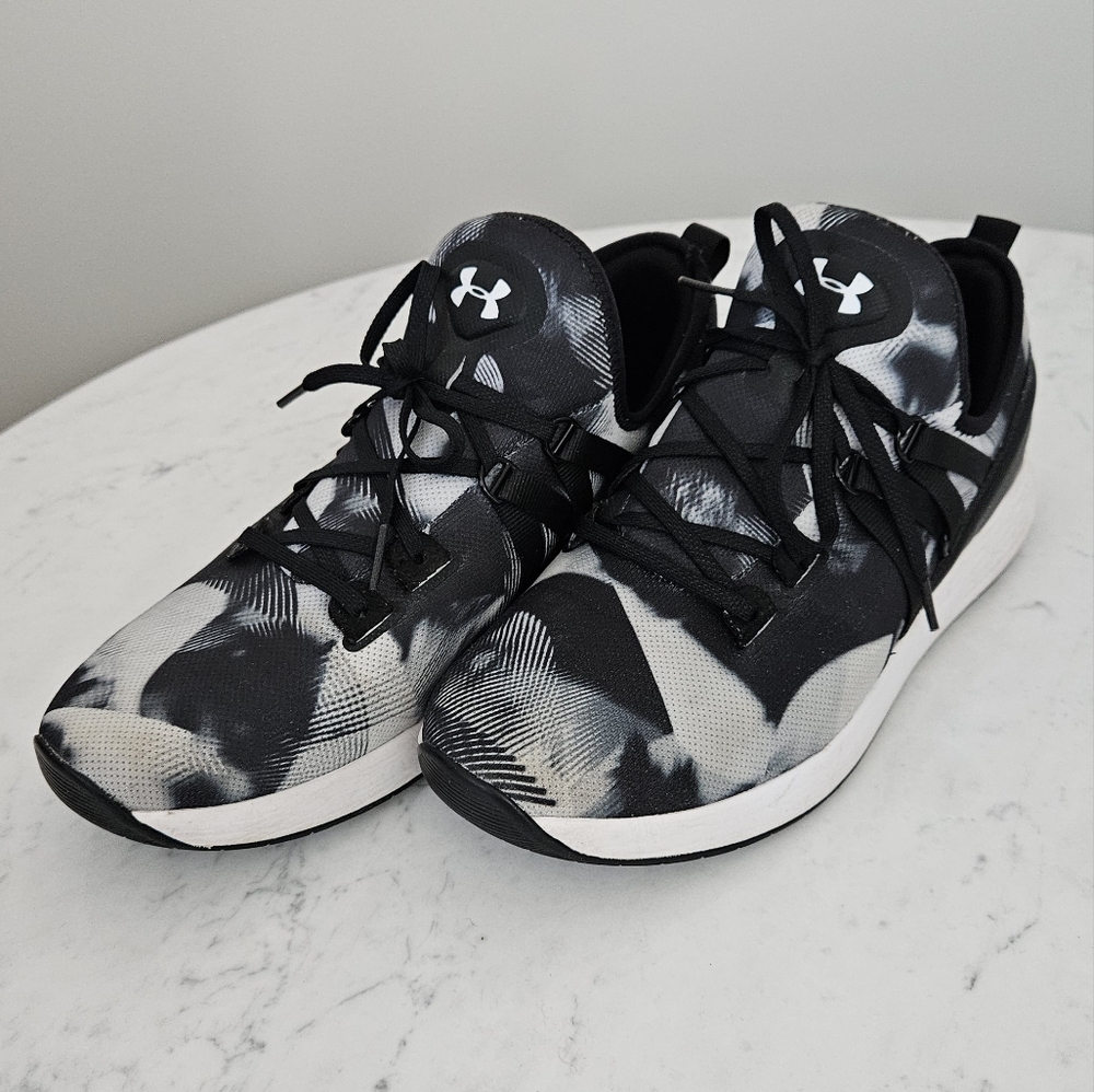 Under Armour Black and White Pattern Womens Sneakers 9.5